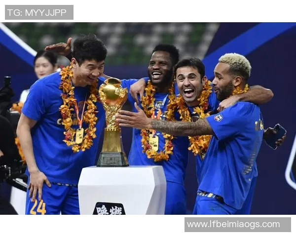 老头眼中的足球明星：岁月与激情交织的真实评价与感悟