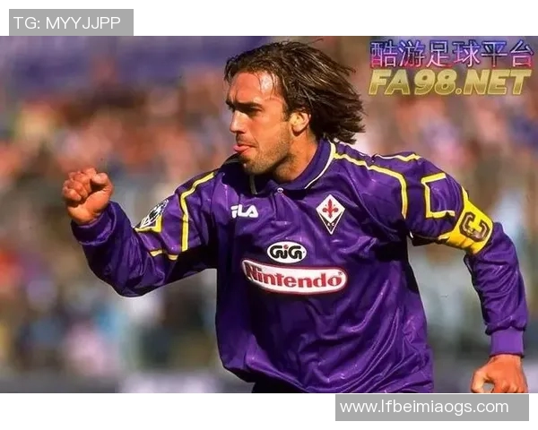 身披1号球衣的足球明星背后的传奇故事与荣耀时刻