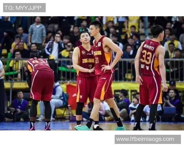 2020年CBA季后赛广东队与深圳队激战回顾与精彩瞬间分析